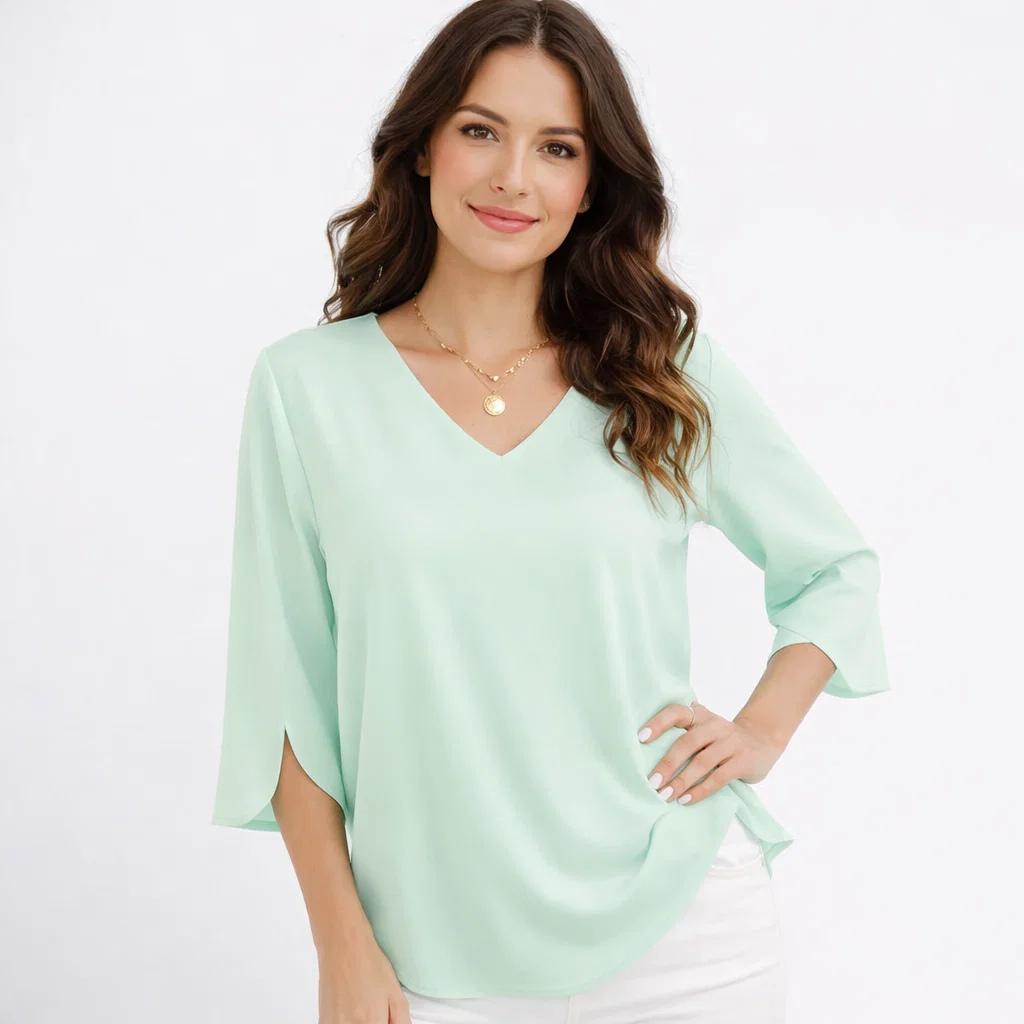 Blusa fluida de inspiración contemporánea | Corte suelto | Elegancia desenfadada
