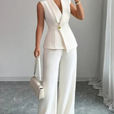 Isolde | Conjunto de Traje Blanco para Mujeres: Blazer Sin Mangas con Escote en V y Pantalones de Pierna Ancha