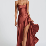 Sienna | Vestido Maxi Satén con Cuello Halter para Mujer como Invitada de Boda