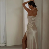 Beatrice | Vestido maxi de satén con escote en V para invitadas de boda