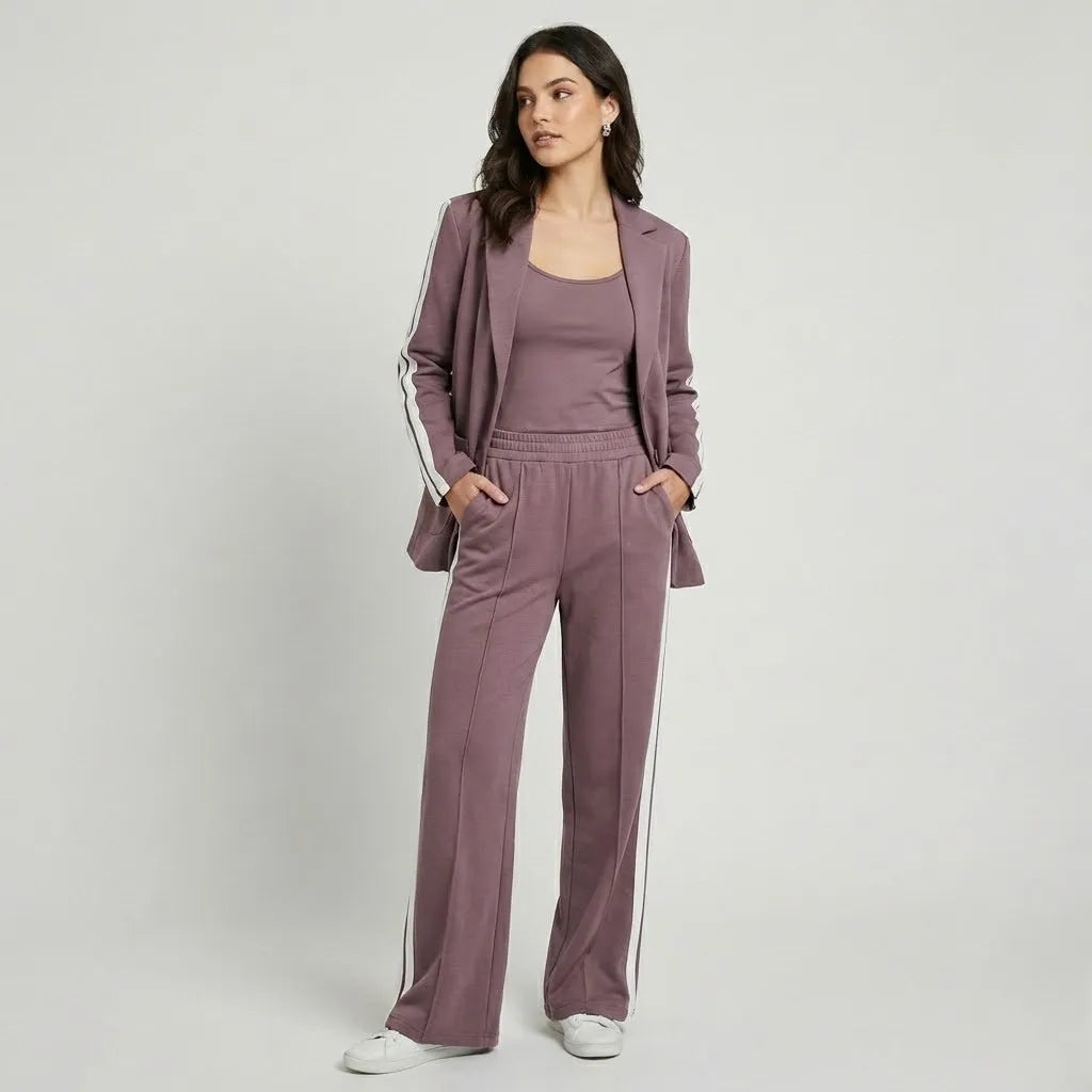 Conjunto de sastrería en mezcla elegante | Blazer y pantalones rectos | Estilo urbano sofisticado