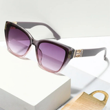 Jamilla | Gafas de Sol Cat Eye para Mujeres con Detalles Dorados