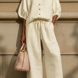 Cordelia | Conjunto de Lino para Mujeres con Blusa de Cuello Peter Pan y Pantalones de Pierna Ancha