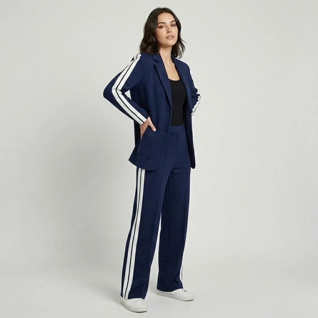 Conjunto de sastrería en mezcla elegante | Blazer y pantalones rectos | Estilo urbano sofisticado