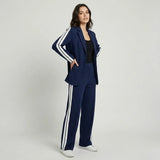 Conjunto de sastrería en mezcla elegante | Blazer y pantalones rectos | Estilo urbano sofisticado