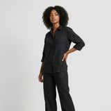 Conjunto Fluido con Camisa de Botones y Pantalones de Pierna Ancha