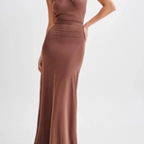 Celeste | Vestido largo maxi de invitada de boda con escote halter, nudo retorcido y espalda abierta