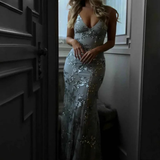 Aurelia | Vestido maxi de invitada de boda con escote en V y perlas