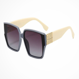 Lysandra | Gafas de sol cuadradas de gran tamaño para mujer con detalle dorado