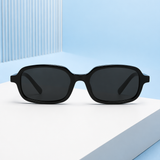 Rosa | Gafas de sol retro tintadas pequeñas y estrechas para mujer