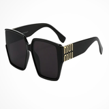Lysandra | Gafas de sol cuadradas de gran tamaño para mujer con detalle dorado