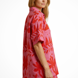Nina | Conjunto de Camisa de Cuello Camp y Pantalones Cortos para Mujer
