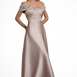 Lauren | Vestido Maxi de Mujer con Escote en los Hombros, Nudo Torcido y Satén Plisado