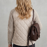 Chaqueta Acolchada para Mujeres con Mangas de Punto Trenzado y Cierre Frontal