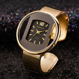 Leena® | Audaz negro y dorado