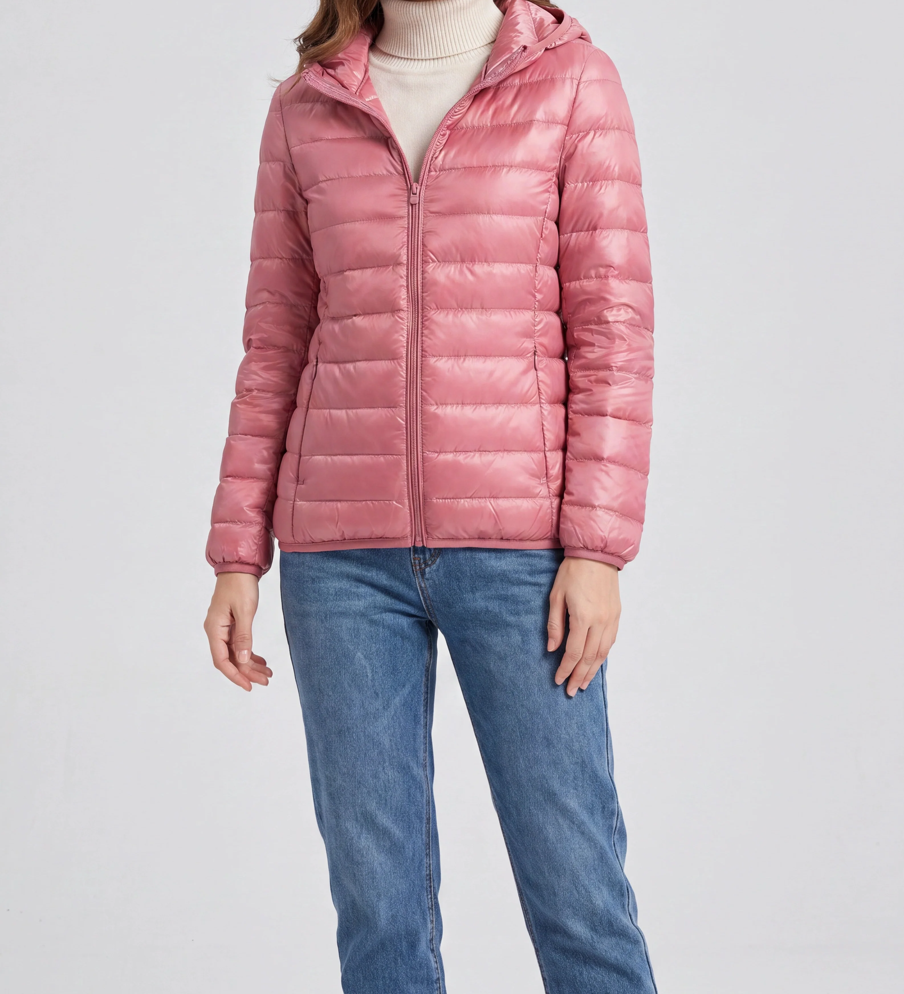 Chaqueta acolchada con capucha y cremallera ligera para mujer