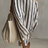 Camisa casual a rayas y vestido maxi de estilo bohemio