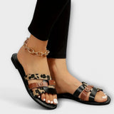 Sandalias de leopardo con correas cruzadas