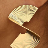Pendientes Metálicos Plisados