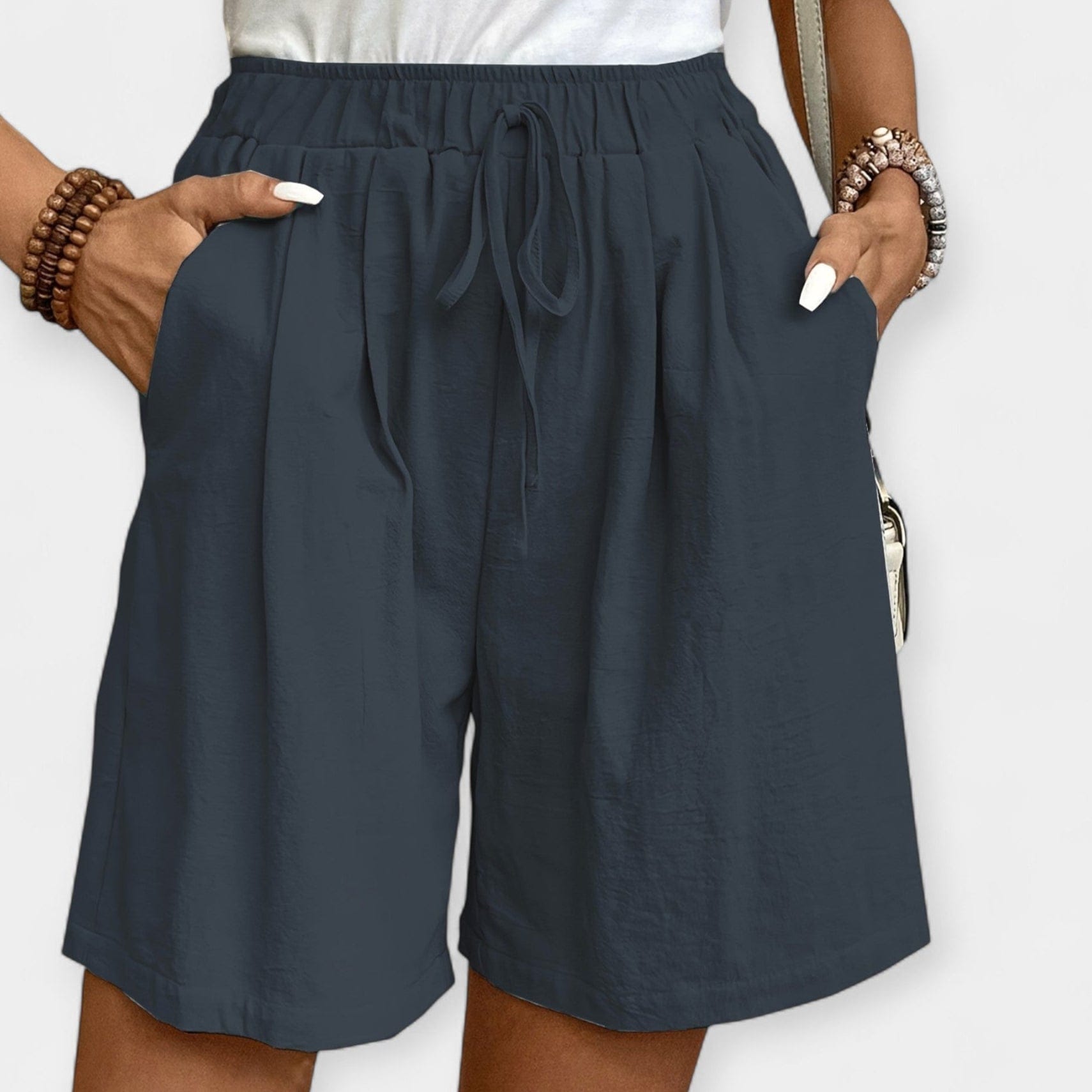 Ingrid | Pantalones cortos elegantes