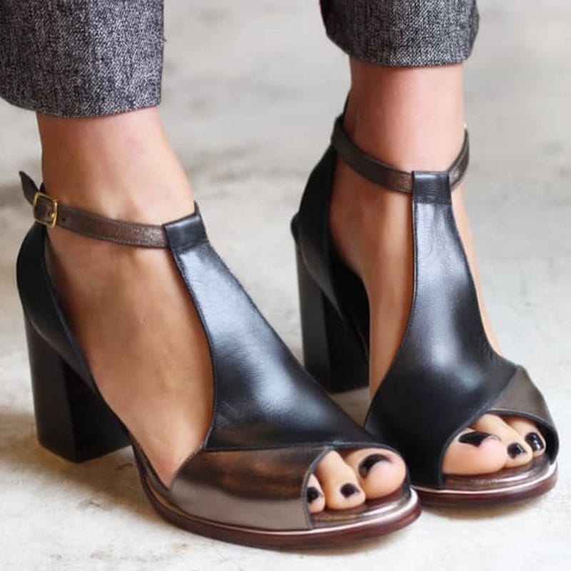Nadaria | Sandalias de tacón alto y punta abierta, con diseño elegante