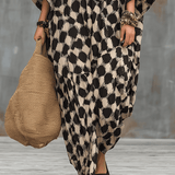 Vestido maxi caftán de inspiración bohemia con lunares y corte holgado