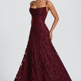 Vestido maxi de señora con detalle de cordones