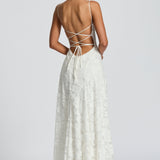 Vestido maxi de señora con detalle de cordones