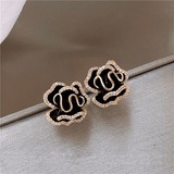 Anneli | Elegantes pendientes de loto dorado – joyería para eventos