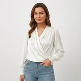 Blusa femenina cruzada con escote en V y mangas largas