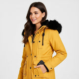 Parka femenina acolchada con capucha y corte ajustado