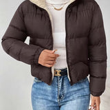 Chaqueta acolchada recortada para mujer con cierre frontal y forro de forro polar