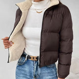 Chaqueta acolchada recortada para mujer con cierre frontal y forro de forro polar