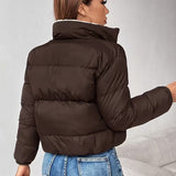 Chaqueta acolchada recortada para mujer con cierre frontal y forro de forro polar