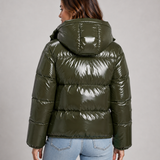 Chaqueta Puffer Cortada Brillante para Mujer con Capucha y Cierre Frontal