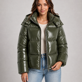 Chaqueta Puffer Cortada Brillante para Mujer con Capucha y Cierre Frontal