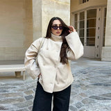 Abrigo Oversized para Mujer con Cuello Alto y Doble Botonadura