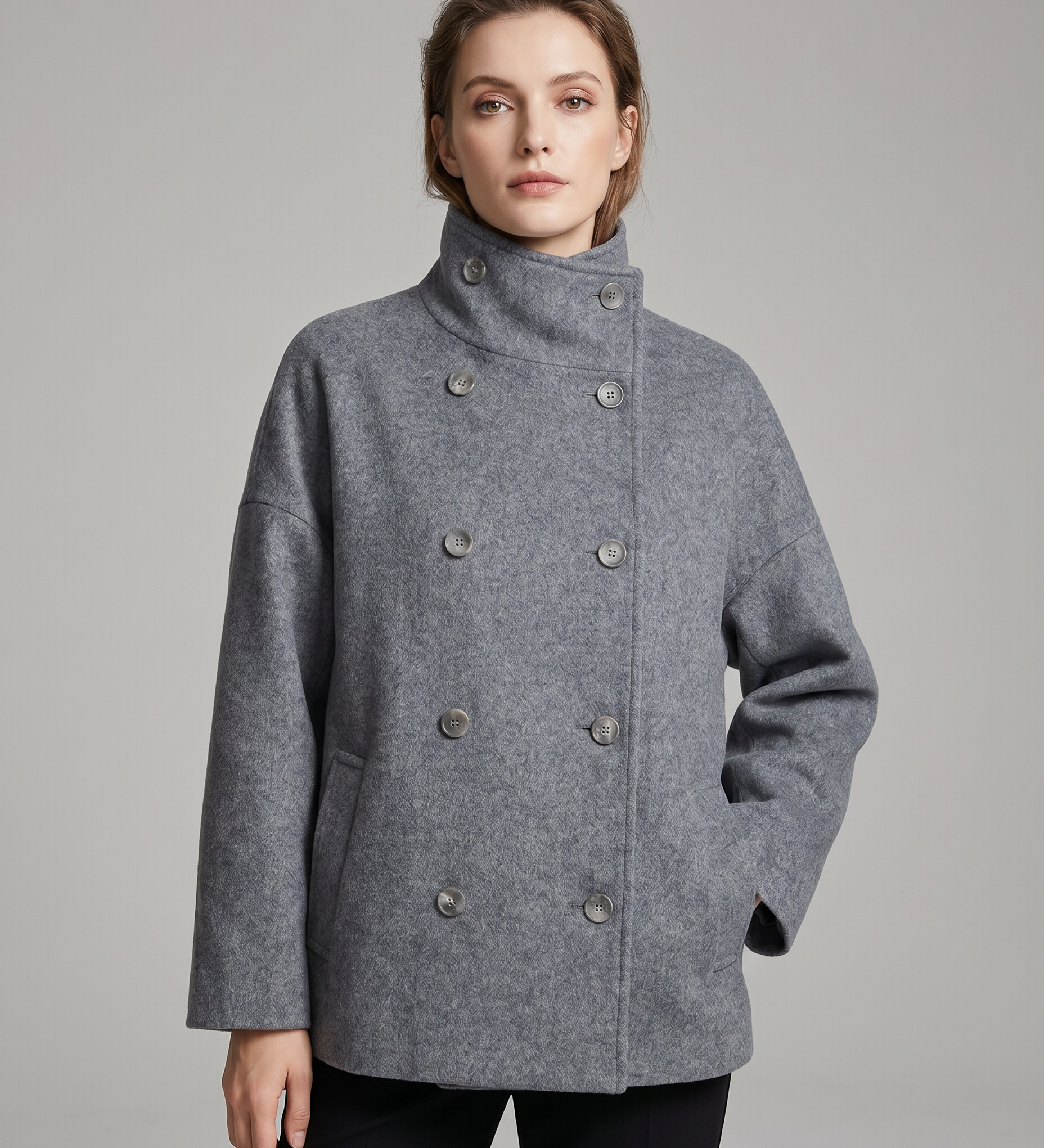 Abrigo Oversized para Mujer con Cuello Alto y Doble Botonadura