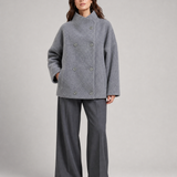Abrigo Oversized para Mujer con Cuello Alto y Doble Botonadura