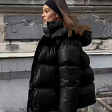 Chaqueta de Puffer Oversized Acolchada para Mujer con Capucha y Cierre Frontal